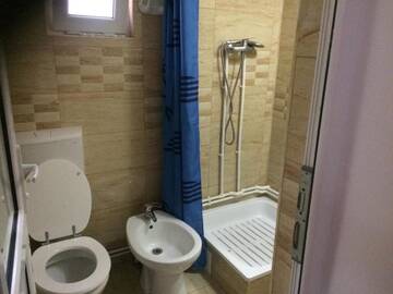 Фото номера Двухместный номер с 1 кроватью и собственной ванной комнатой Проживание в семье Casa Ion г. Хорезу 7